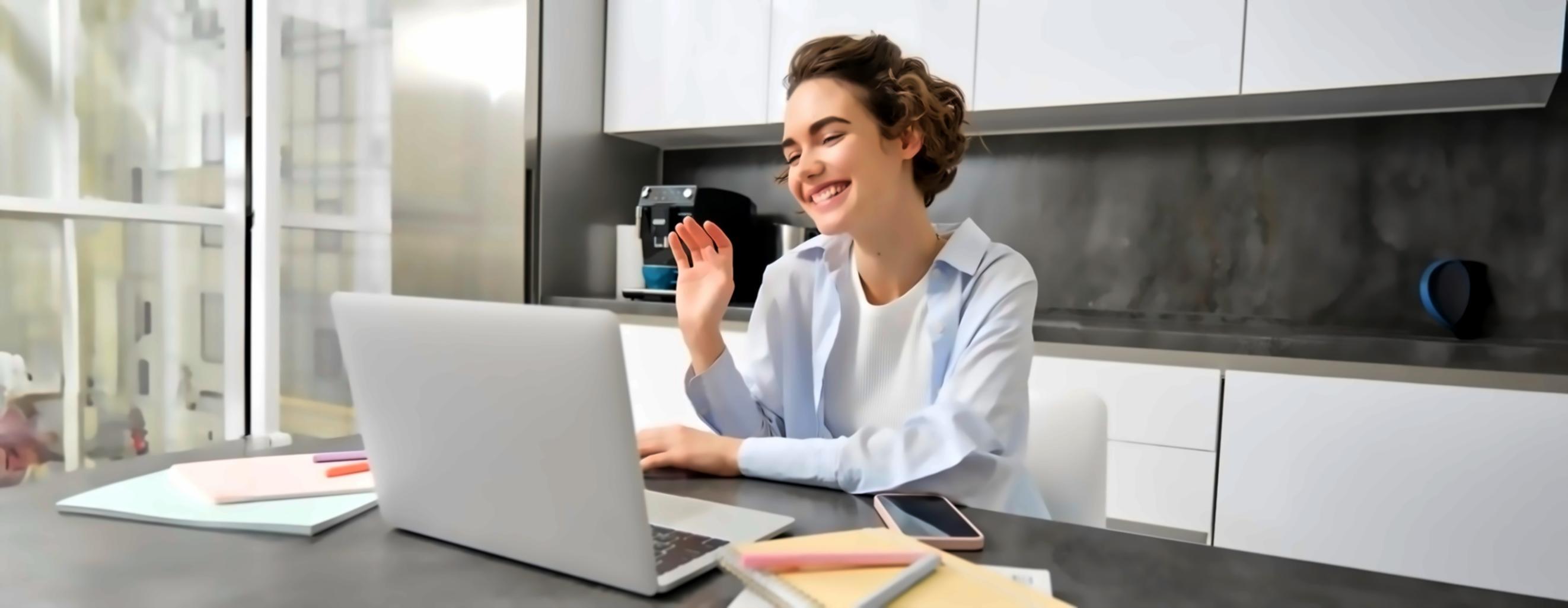 Análisis de datos financieros en computadora